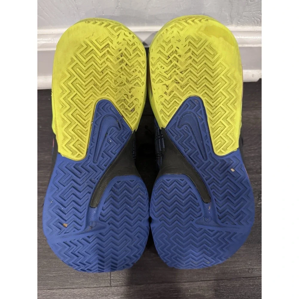 Nike LeBron Witness Size Unknown Size‎ (Size Tags removed) Estimated Mens 7